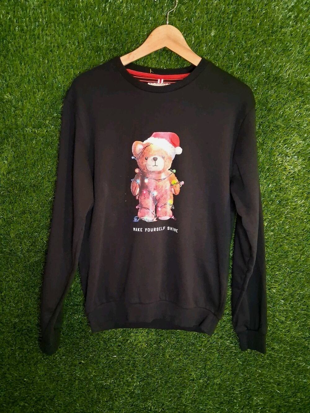 Denim & Flower Ricky Singh Mens Small Sweatshirt Christmas Holiday Bear Black